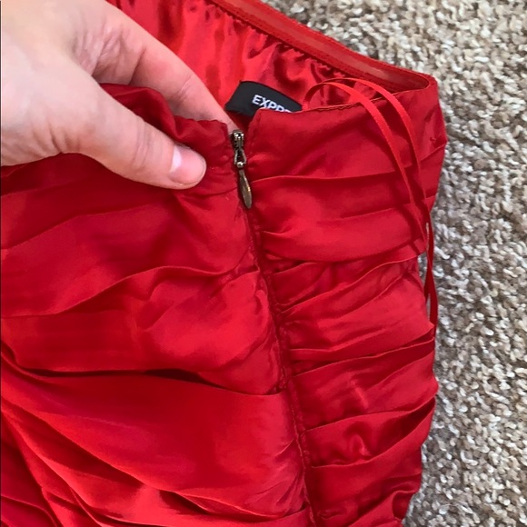 Express ruched strapless dress - Picture 3 of 6